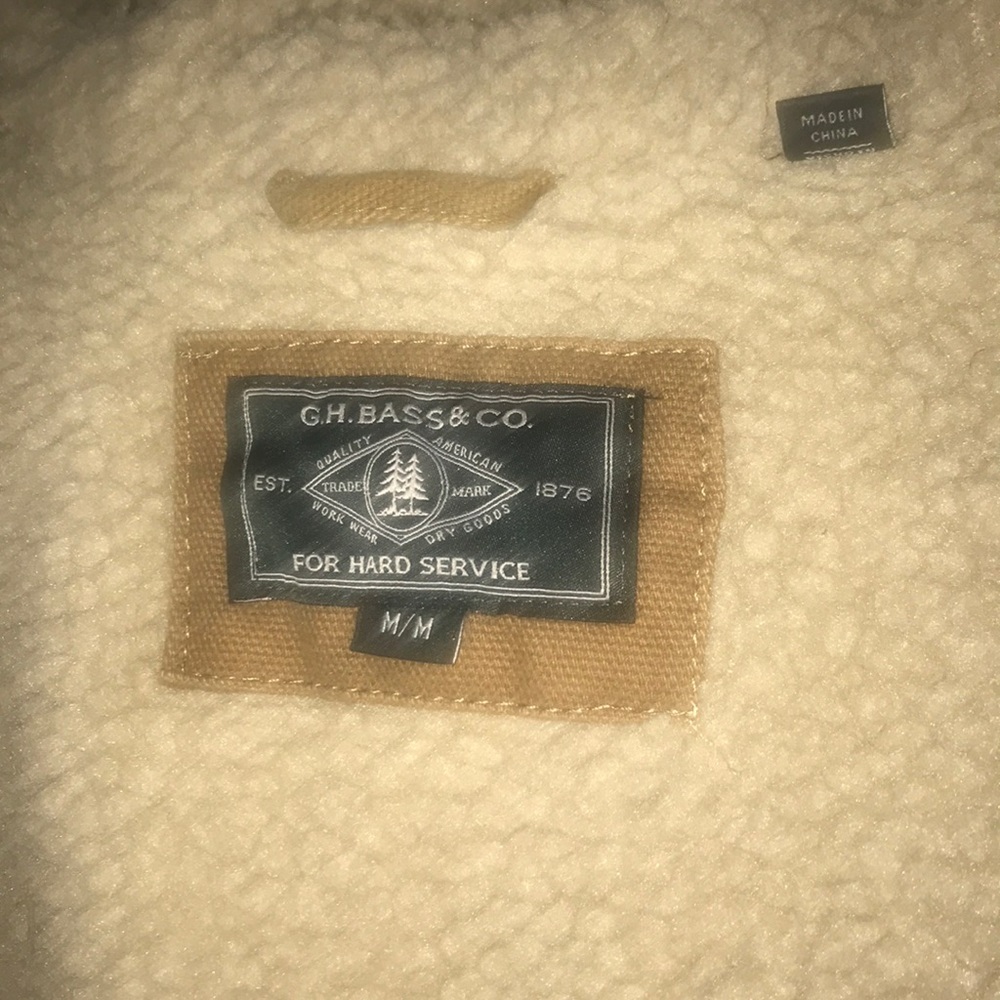 A lovely for insulated jacket only worn 1 time.